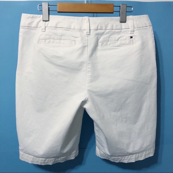 TOMMY HILFIGER | White Bermuda Shorts | Size 8 - Picture 4 of 16
